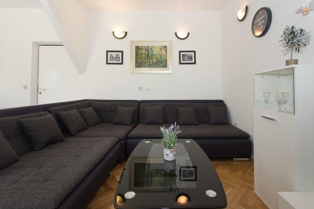 Apartment Mate Kastela